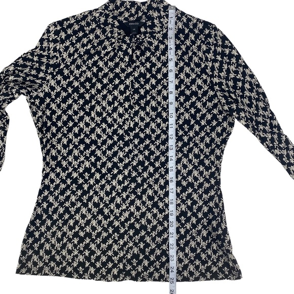 RW & Co Women's Long Sleeve Blouse - Size L - Picture 9 of 11